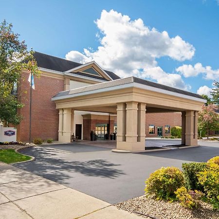 Hampton Inn East Aurora Екстериор снимка
