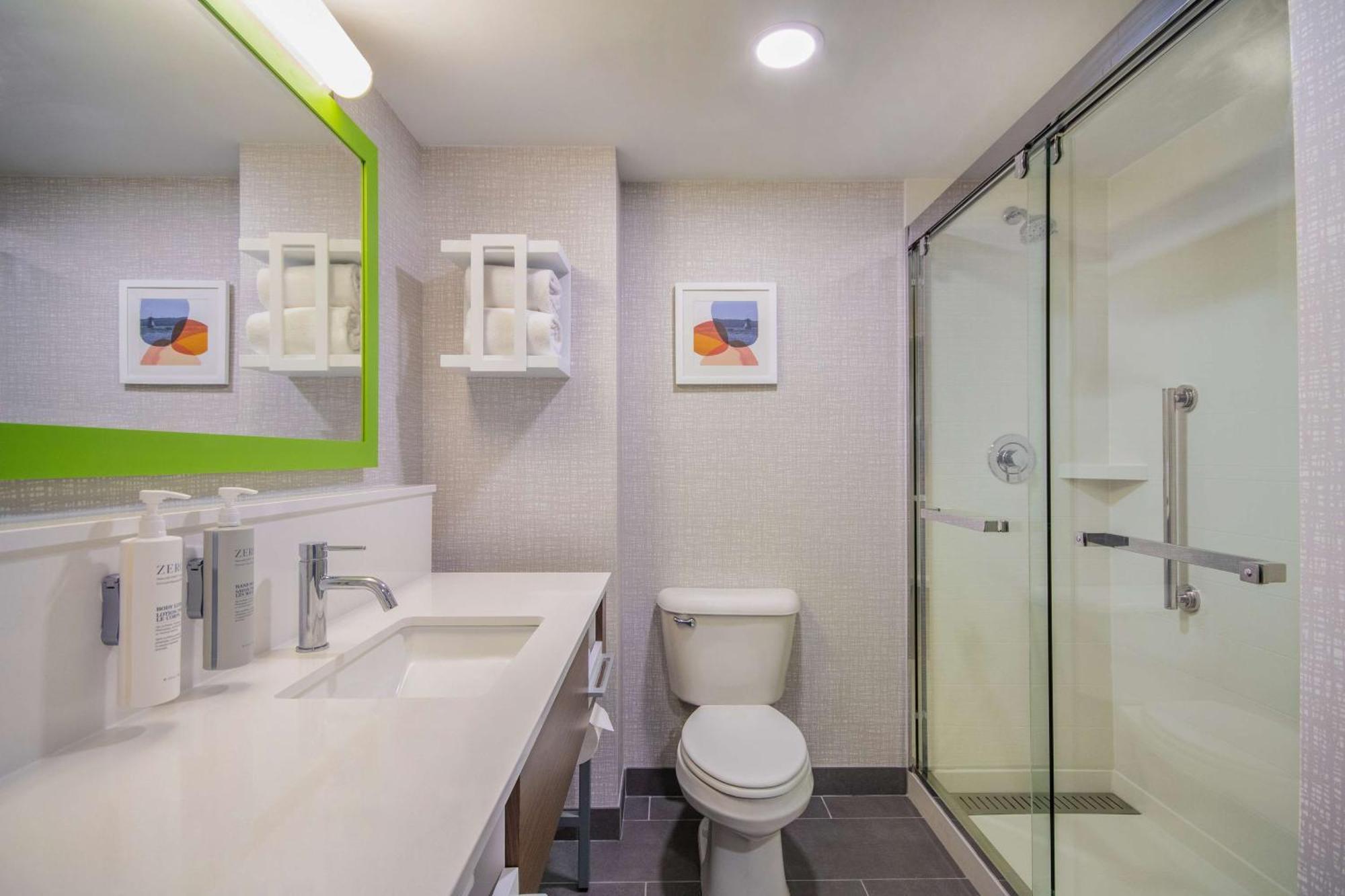Hampton Inn East Aurora Екстериор снимка