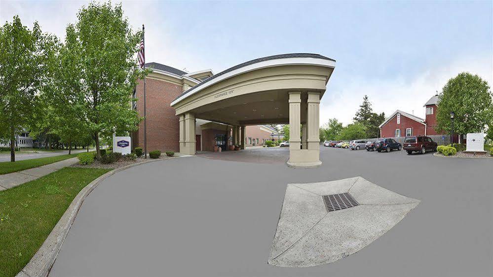 Hampton Inn East Aurora Екстериор снимка