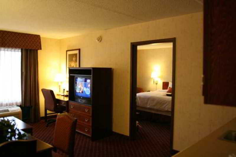 Hampton Inn East Aurora Стая снимка
